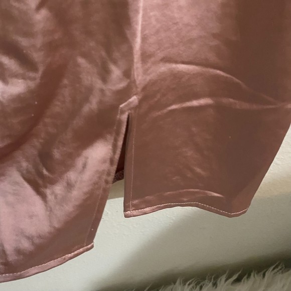 Blush Pink Satin slit mini dress - Picture 4 of 8